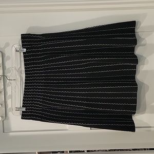 Saks Fifth Avenue Knit Skirt Large